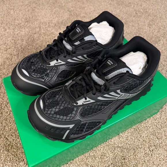 Bottega Veneta Women's Black Trainers - Picture 2 of 5